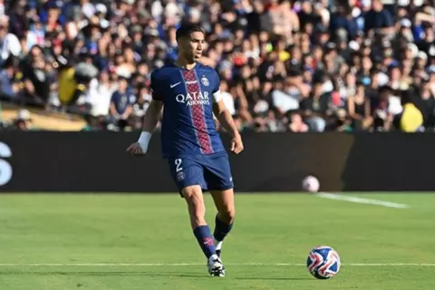 رينارد: أشرف حكيمي الأحق بالكرة الذهبية في الموسم الحالي